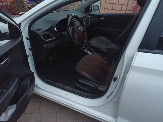 Продам свой Hyundai Solaris 2017 (4)