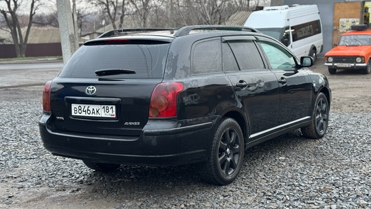 Продам Toyota Avensis в отличном (5)