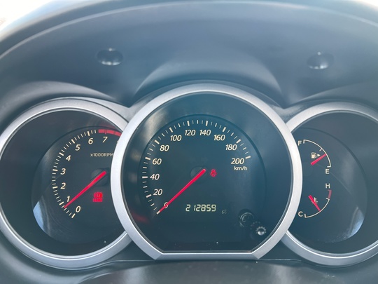 Продам Suzuki Grand Vitara  (7)