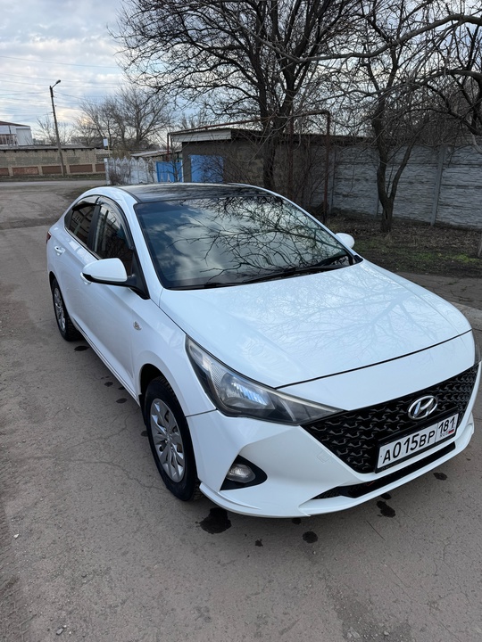 Продам Hyundai Solaris 2020 года. (1)