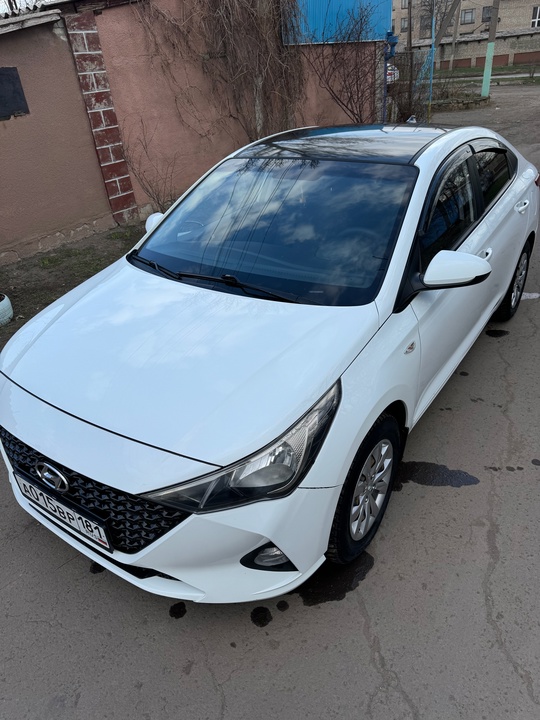 Продам Hyundai Solaris 2020 года. (7)