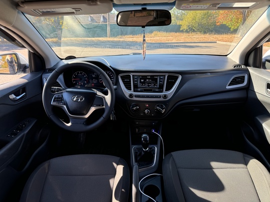 Продам Hyundai Solaris 2020 года. (8)
