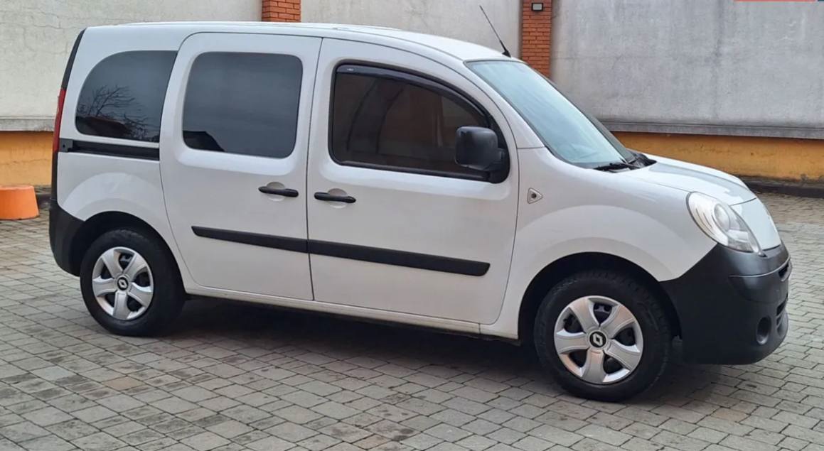 Продается Renault Kangoo 2008 года