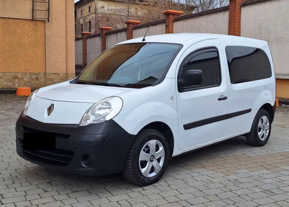 Продается Renault Kangoo 2008 года (2)