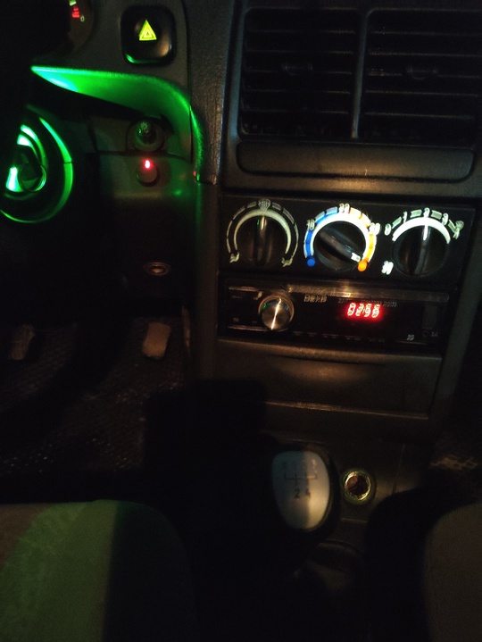 Продам ваз 2112 2007г в (4)