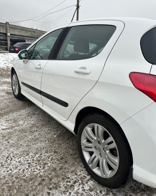 Автомобиль: Peugeot 308
Город осмотра: Ярославль
Год: (5)