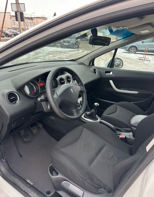 Автомобиль: Peugeot 308
Город осмотра: Ярославль
Год: (6)