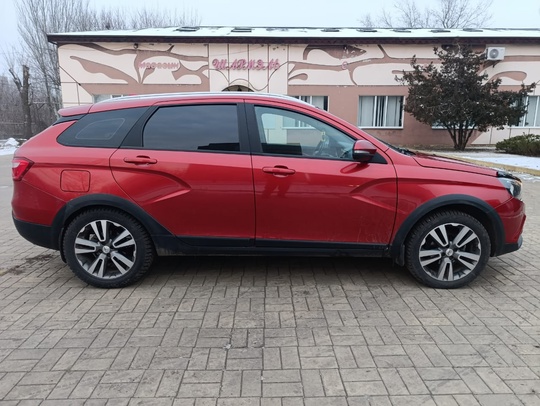 Продам,Лада Веста кросс
1,6 механика,
2019 года, (2)