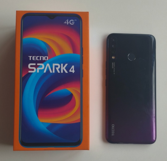 ПРОДАМ СМАРТФОНЫ

В полном  идеале, (4)