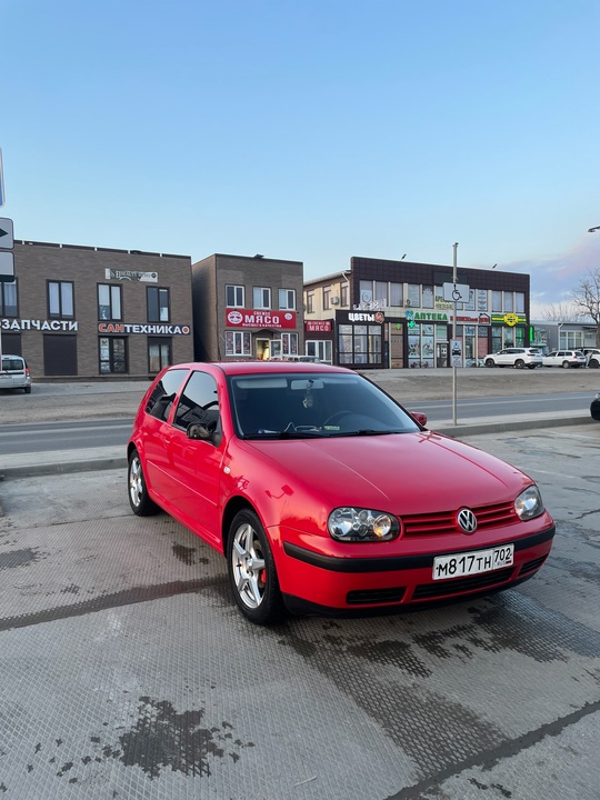 Продам Фольксваген гольф 4, владею (1)