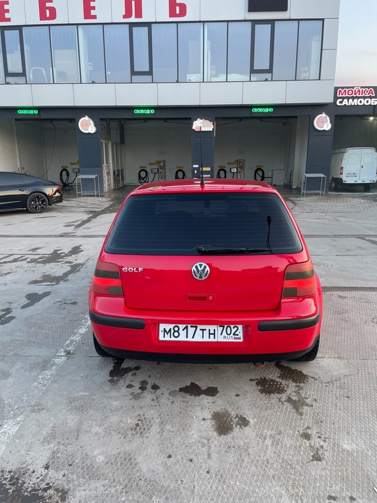 Продам Фольксваген гольф 4, владею (4)