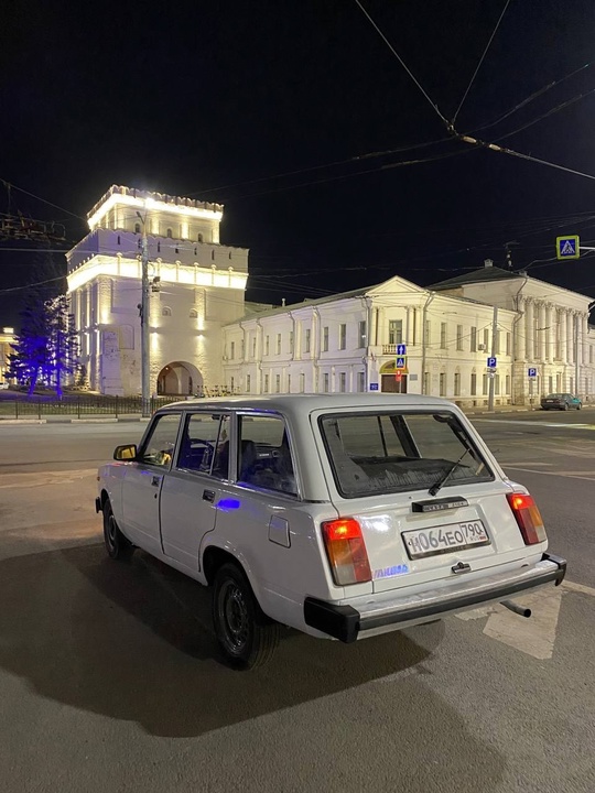 Продается ваз 2104 карб
Мотор шепчет, (2)