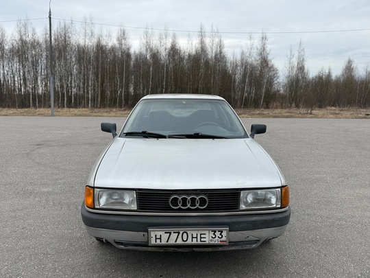 В продаже легендарная Ауди 80

У (6)