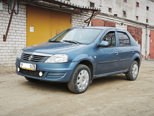 Логан 1.6 102л.с. 2014 год.
