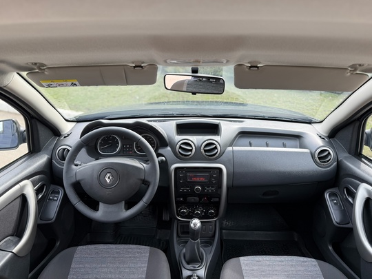 В продаже в Луганске
Renault Duster (5)