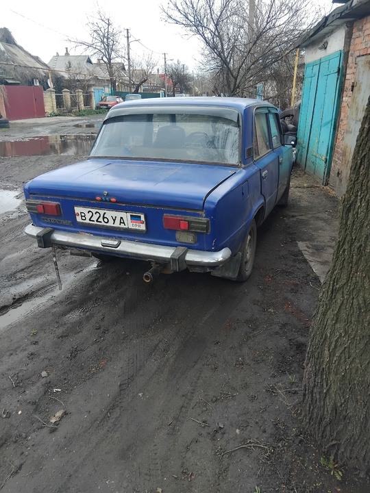 Продаю Ваз 2101
1985г.в
Газ-бензин
В боевом состоянии (2)