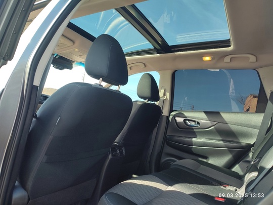 Продам отличный автомобиль. Nissan Rogue (2)