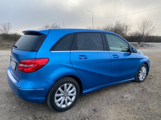 В продаже Mercedes b180 2013 (4)