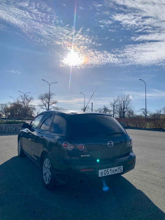 Mazda 3 2007 г., 1.6, (4)