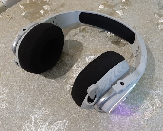 Продам игровые беспроводные/проводные наушники A4Tech (1)