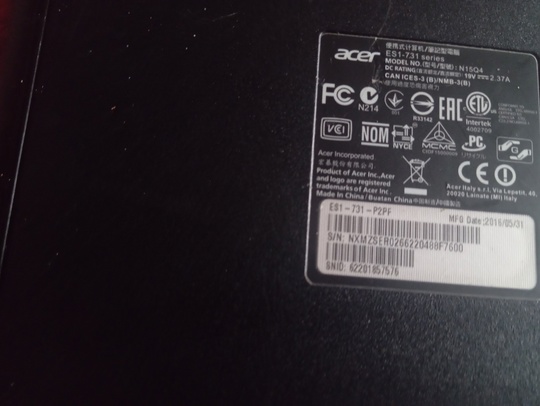 Продам ноутбук Acer
Не работает экран,только (3)