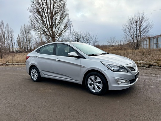 Hyundai Solaris 2016г.
Автомат 1.4 бензин
Пробег