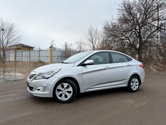 Hyundai Solaris 2016г.
Автомат 1.4 бензин
Пробег (4)