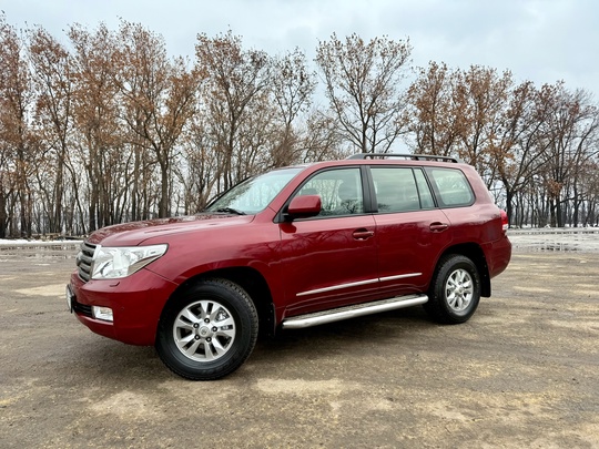 Toyota Land Cruiser 200
2008 г.
4,7 (2)