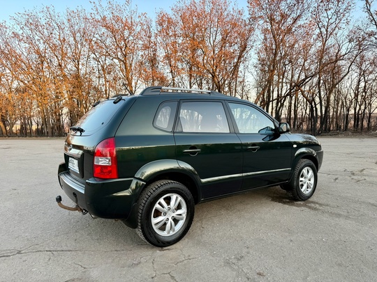 Hyundai Tucson 2008г.
2.0 бензин мех.кпп.
Пробег (2)