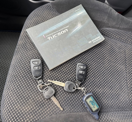 Hyundai Tucson 2008г.
2.0 бензин мех.кпп.
Пробег (9)
