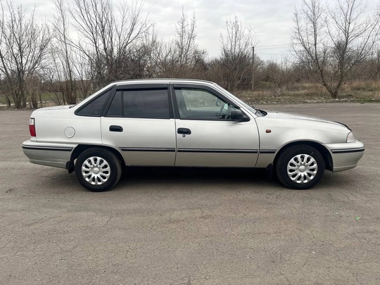 Продам DAEWOO NEXIA . В (6)