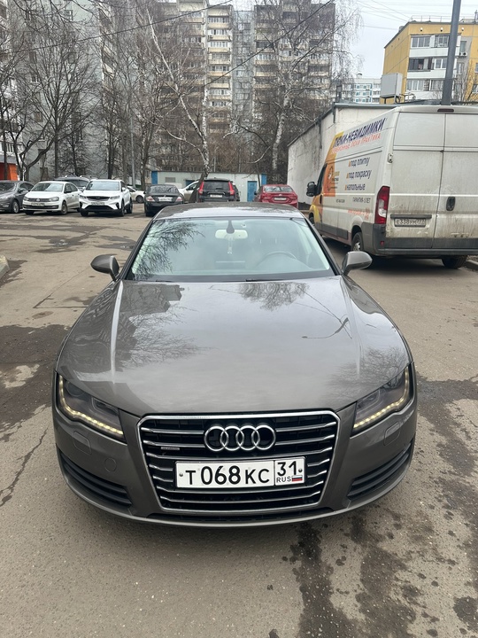 Audi A7 2010г 2.8л 220л.с (2)