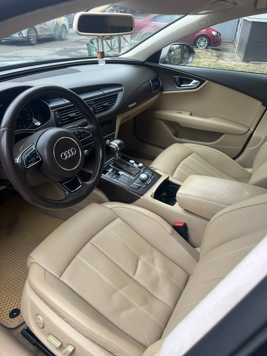 Audi A7 2010г 2.8л 220л.с (8)
