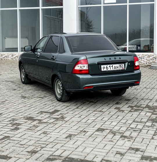 Продам
2010 год
Пустая комплектация
8 Кл мотор
Большая (5)