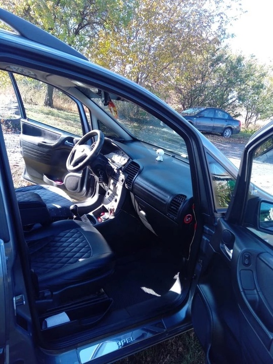 Opel Zafira

В хорошем состоянии вложений (5)