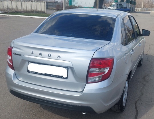 Продам Lada Granta 2023 г.в!Авто (2)