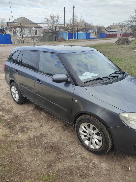 ПРОДАМ SKОDA FABIA 2
Год выпуска: (1)