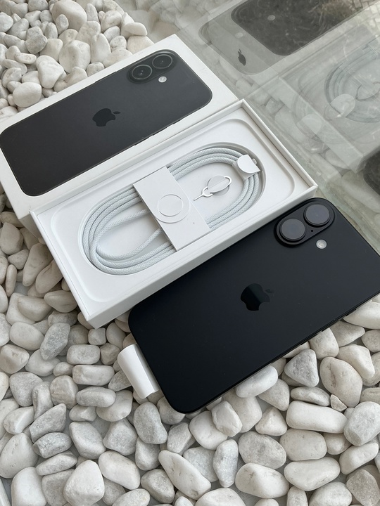 iPhone 16(128)100%акб.Цена 59 тыс.Донецк.+79495102741 (1)
