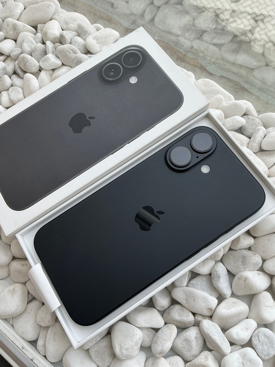 iPhone 16(128)100%акб.Цена 59 тыс.Донецк.+79495102741 (2)