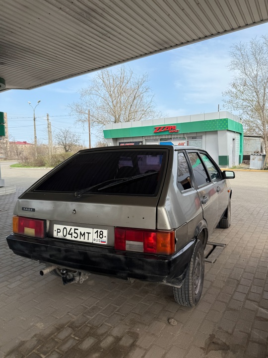 Ваз 2109 1.5 карб 2001г (2)