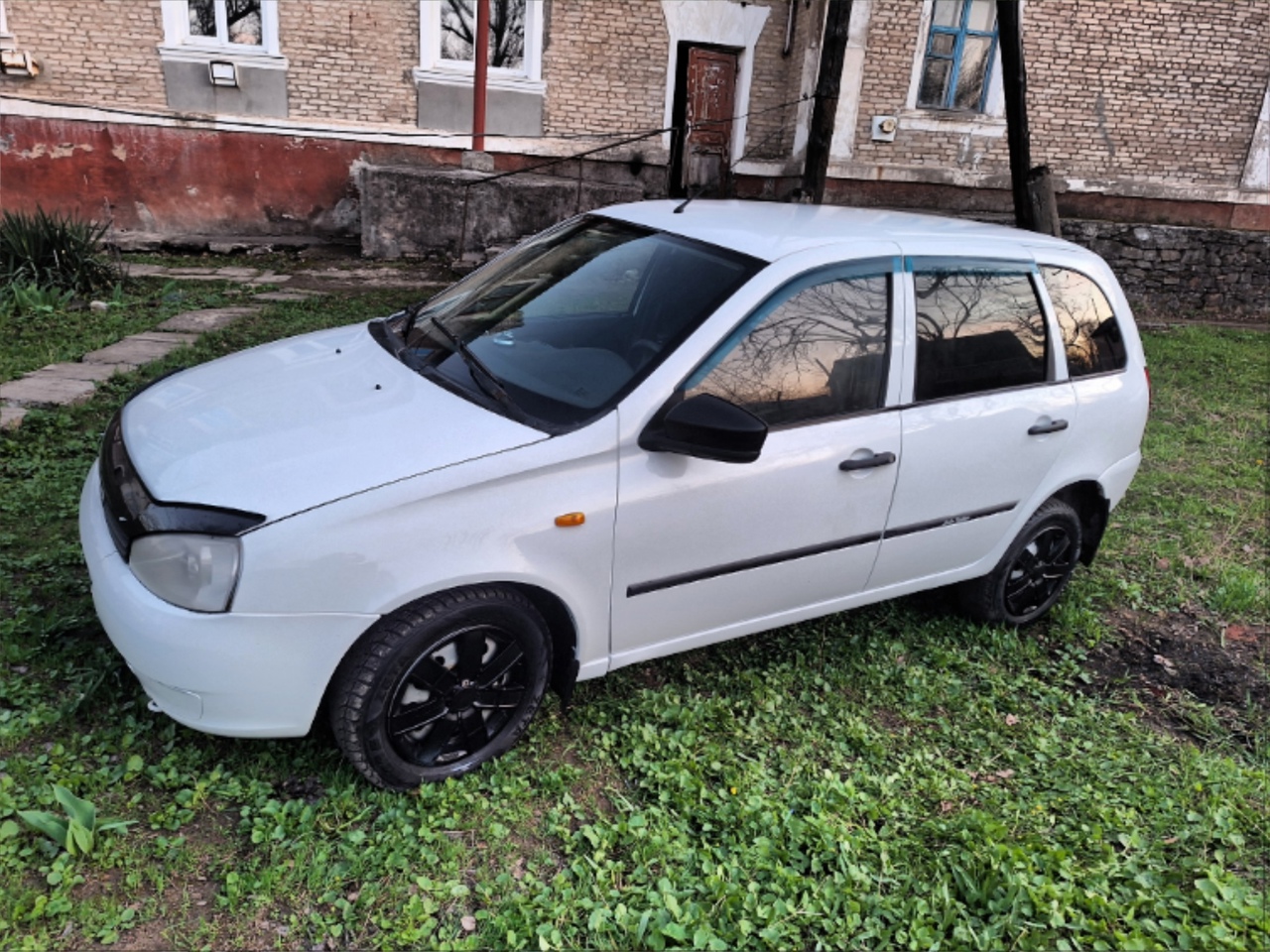 Продам калину 11 год 1.4
В