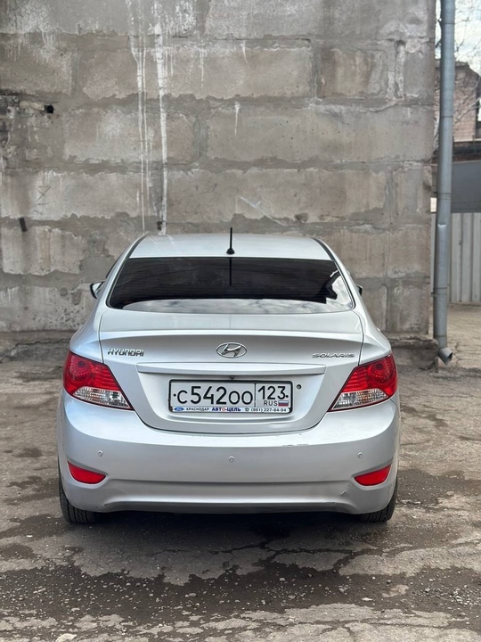 Продам Hyundai Solaris 
Год выпуска (3)