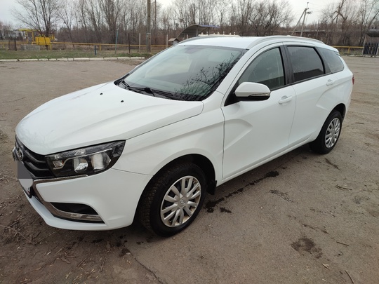 Лада Веста SV 2019 год.