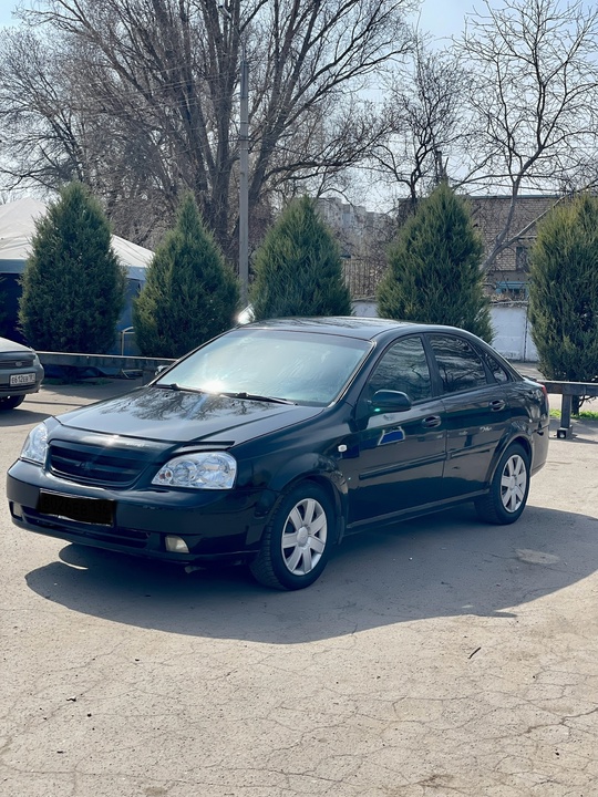 Луганск 
Продам Chevrolet Lacetti 1.6 (2)