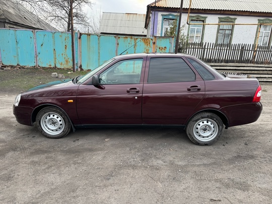 Продам приору 2170 в хорошем (5)