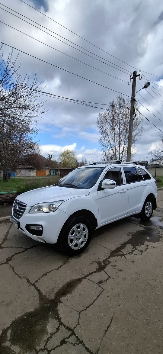 Продам Lifan X60 
2014 года
1.8 (1)