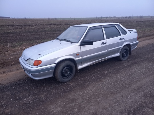 Продам. 2006г 1.5л двс масло