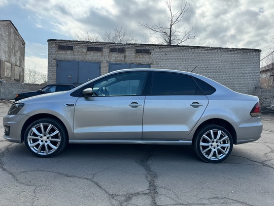 Продам Volkswagen Polo
2018г
175.000км
1.6 бензин мт

Описание: (1)
