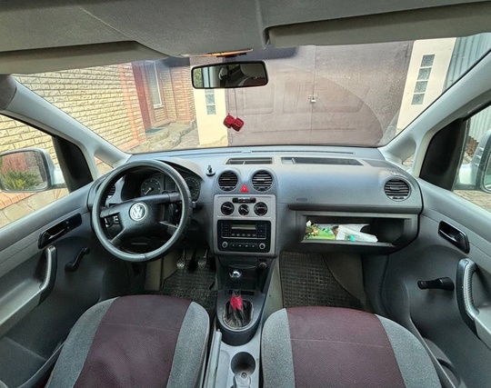 Продам 
Volkswagen Caddy 2005 
Дизель (6)