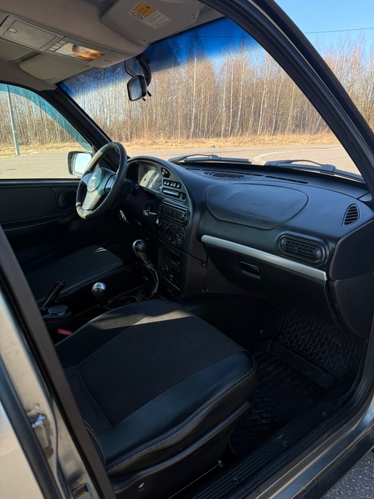 В продаже Chevrolet NIVA 2012 (7)